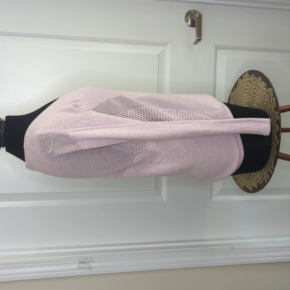 Lululemon Still Movement V-Neck Hi-Low Hem Sweater Heathered Petal Pink 4 - Picture 12 of 15